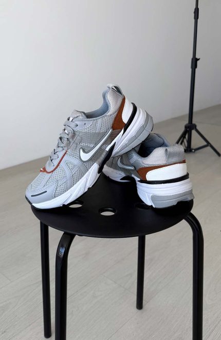 v2k طوسی موکا